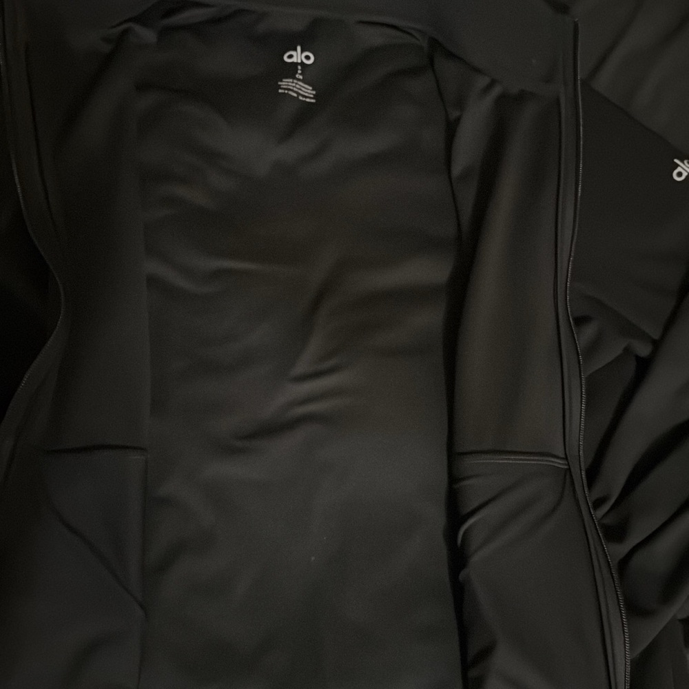 ALO Conquer Max Full Zip - Picture 4 of 5